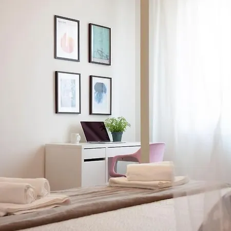 Lucky Near Train Station And Center * Verona